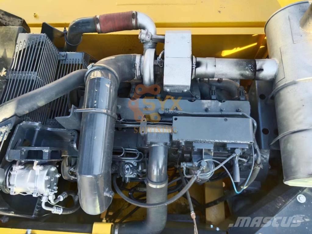 Komatsu PC 300-7 Lánctalpas kotrók