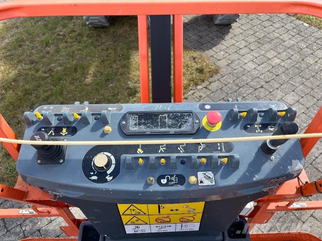 JLG EC 450 AJ Karos emelők