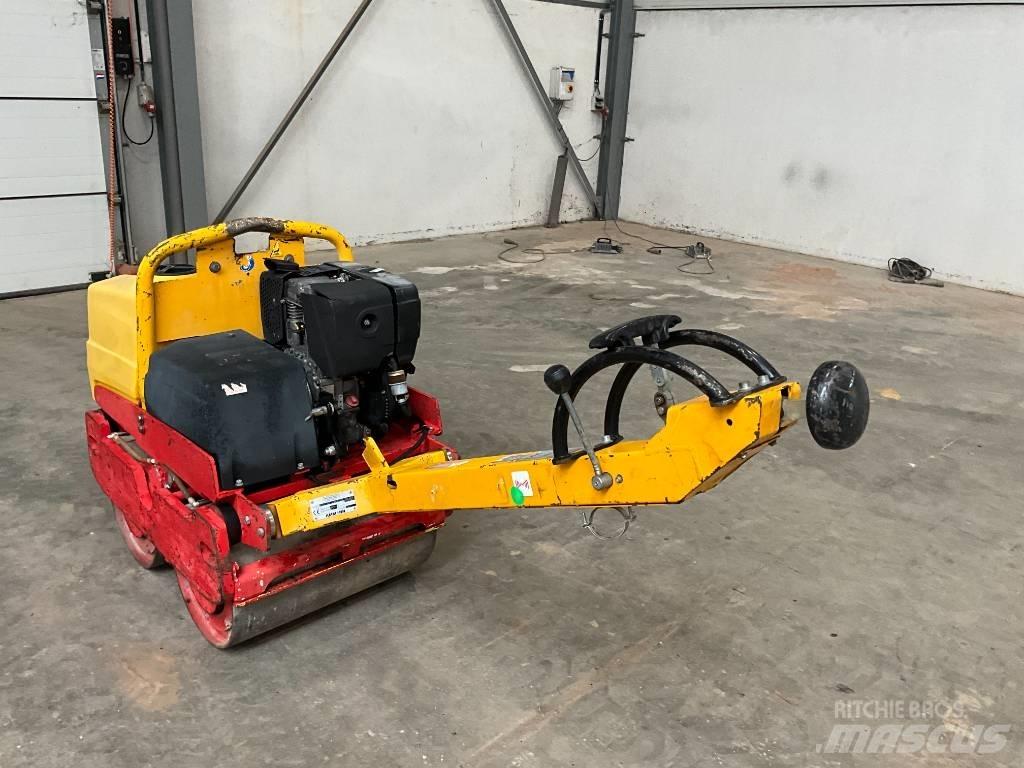 Ammann AR 65 Ikerdobos hengerek