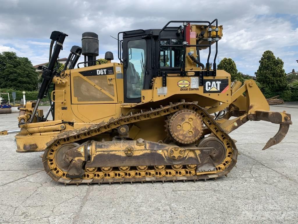 CAT D 6 T XLVP lánctalpas dózerek