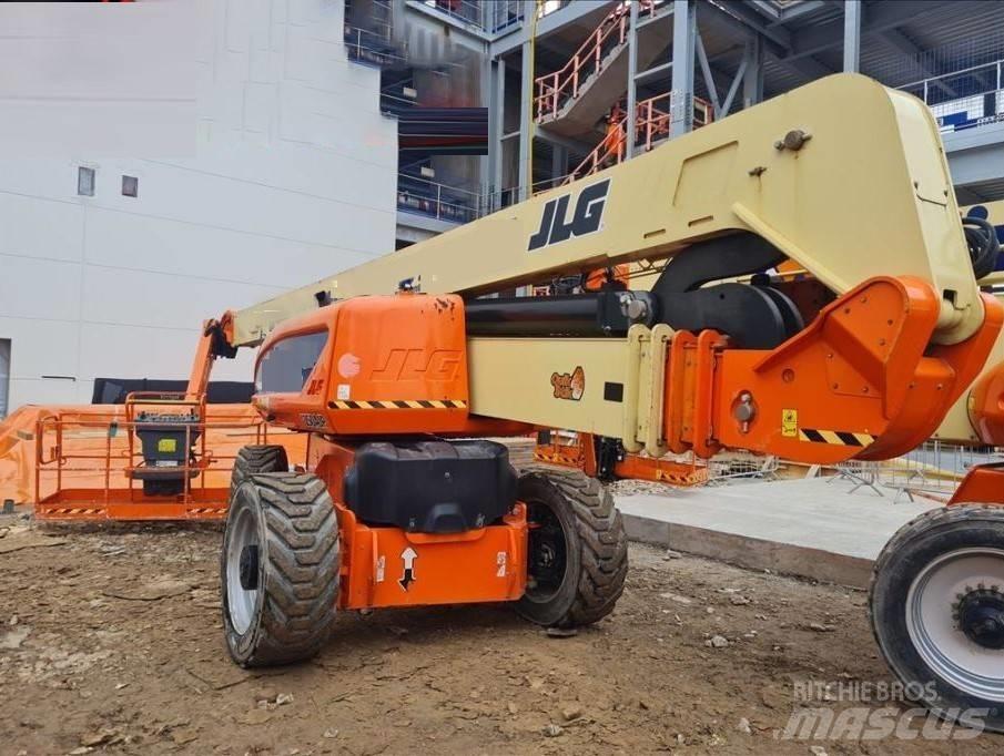 JLG 1250 AJP Karos emelők