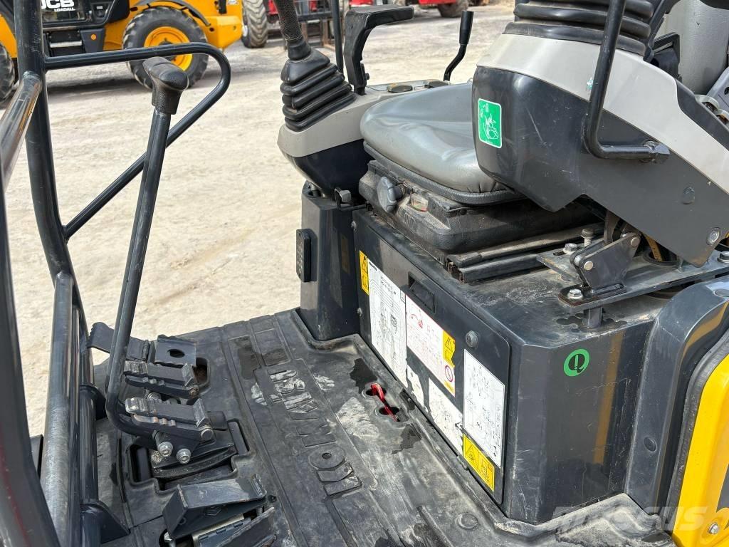 Komatsu PC 14 R-3HS Mini kotrók < 7t