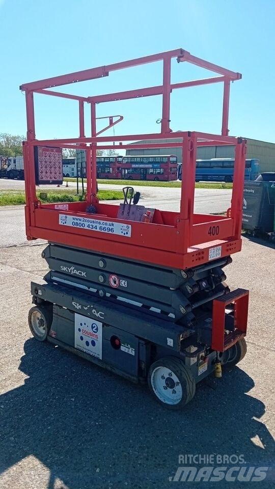 SkyJack SJ 3219 Ollós emelők
