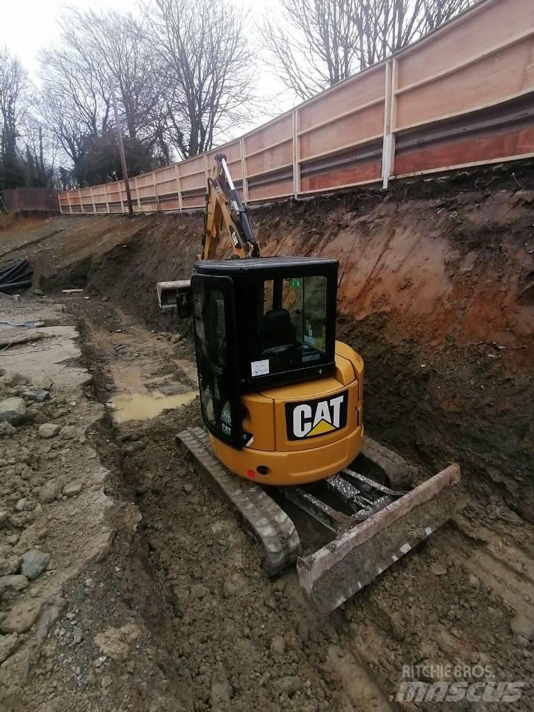 CAT 303.5 Mini kotrók < 7t