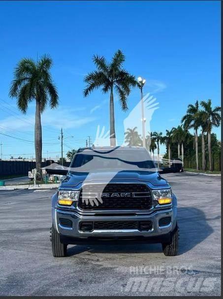 RAM 5500 SLT Fülkés alváz