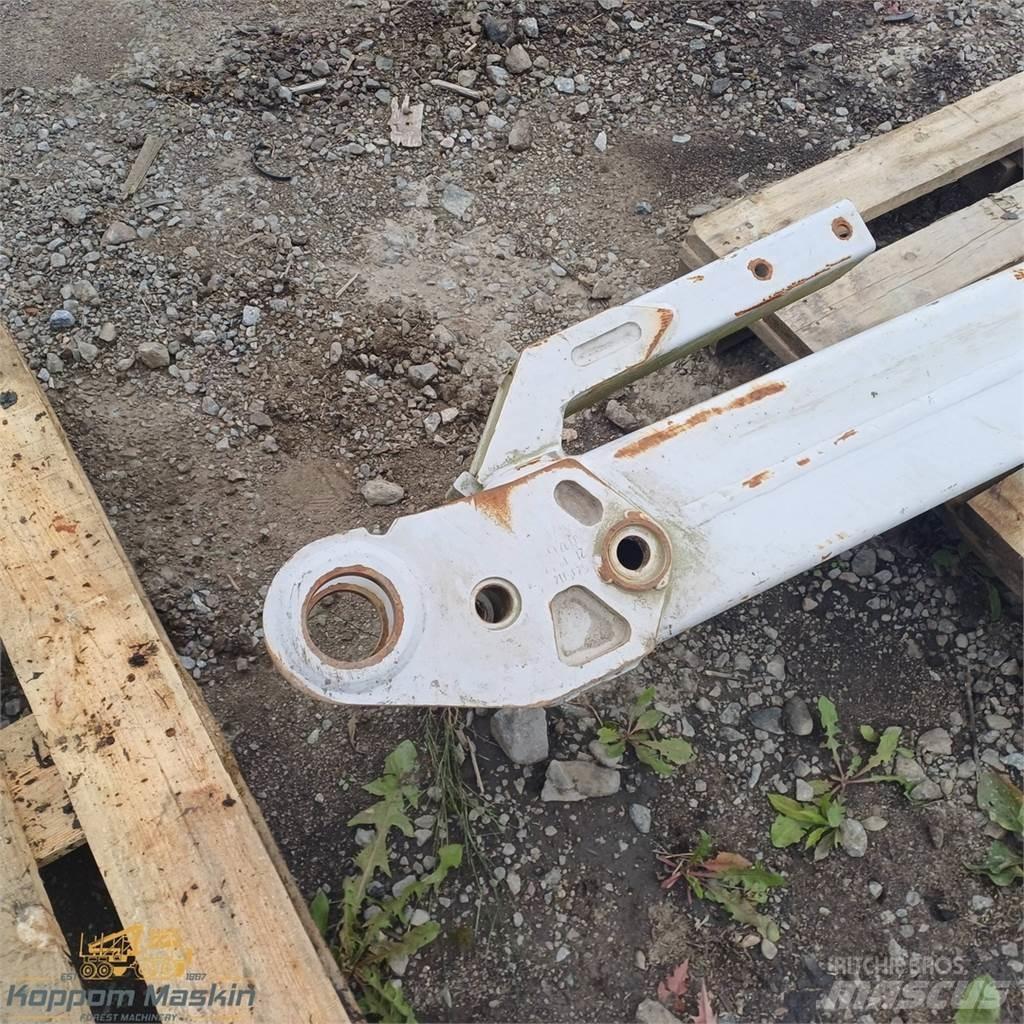 Komatsu 200H Betakarító daruk