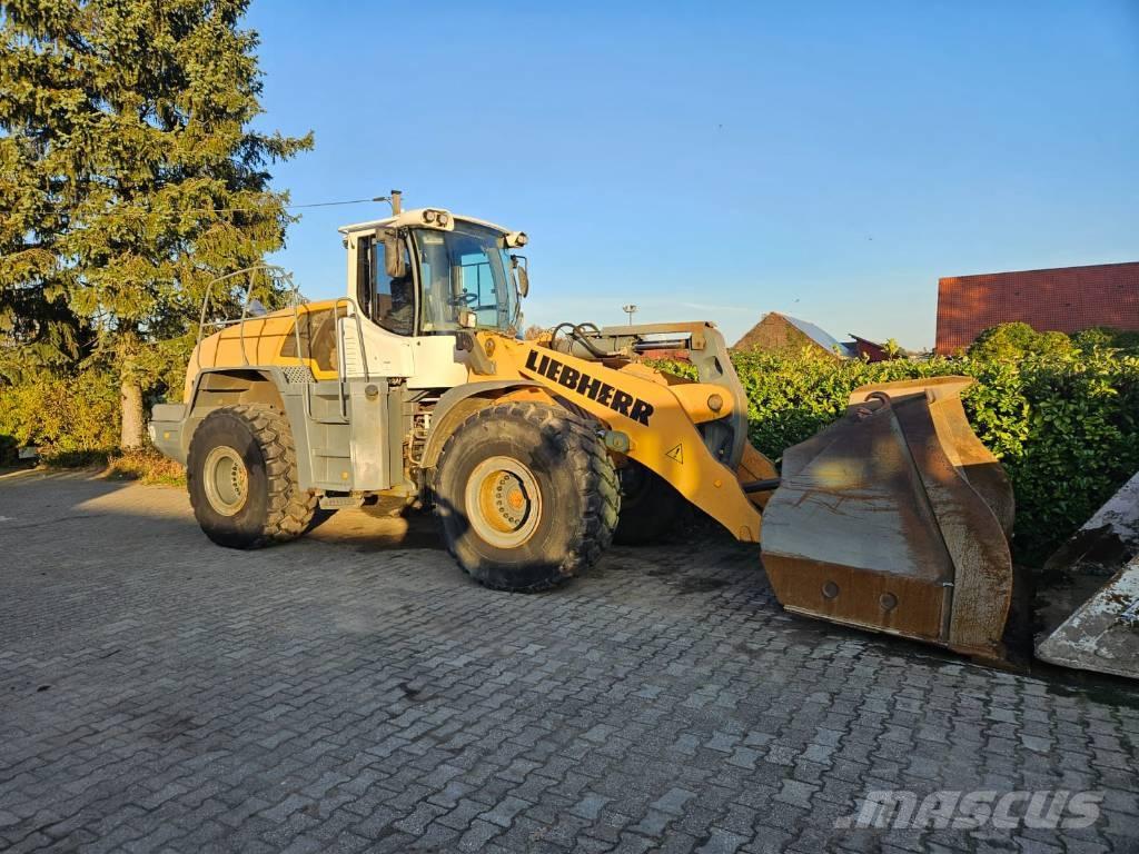 Liebherr L 576 Gumikerekes homlokrakodók