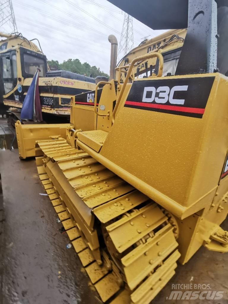 CAT D3C lánctalpas dózerek