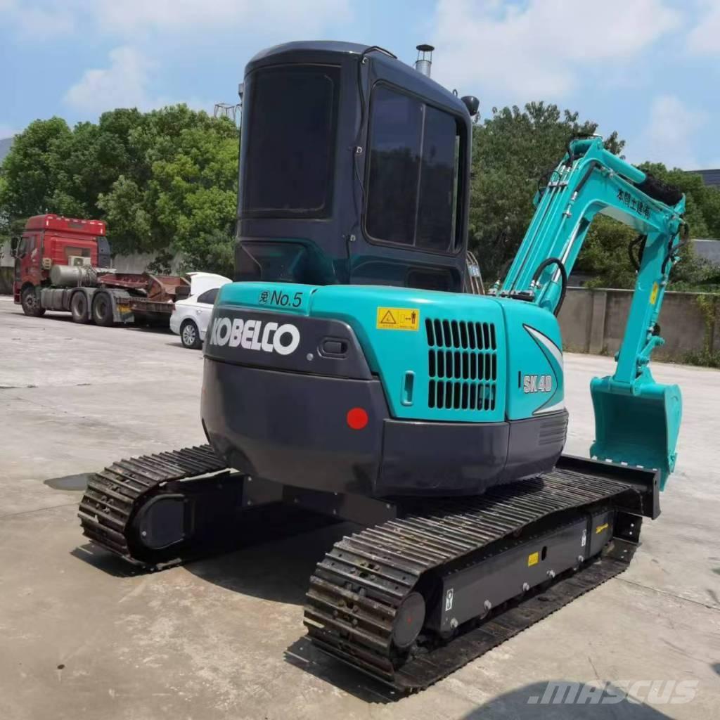 Kobelco SK 40 Mini kotrók < 7t