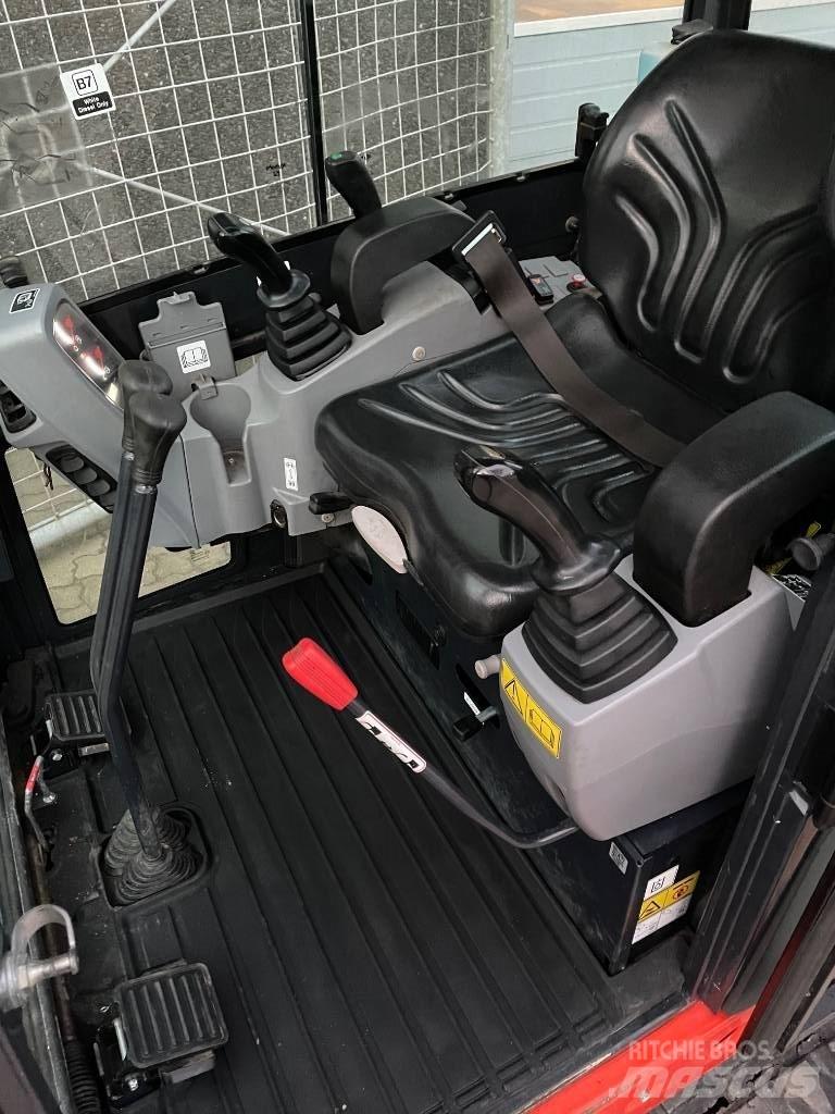 Kubota KX016-4 Mini kotrók < 7t