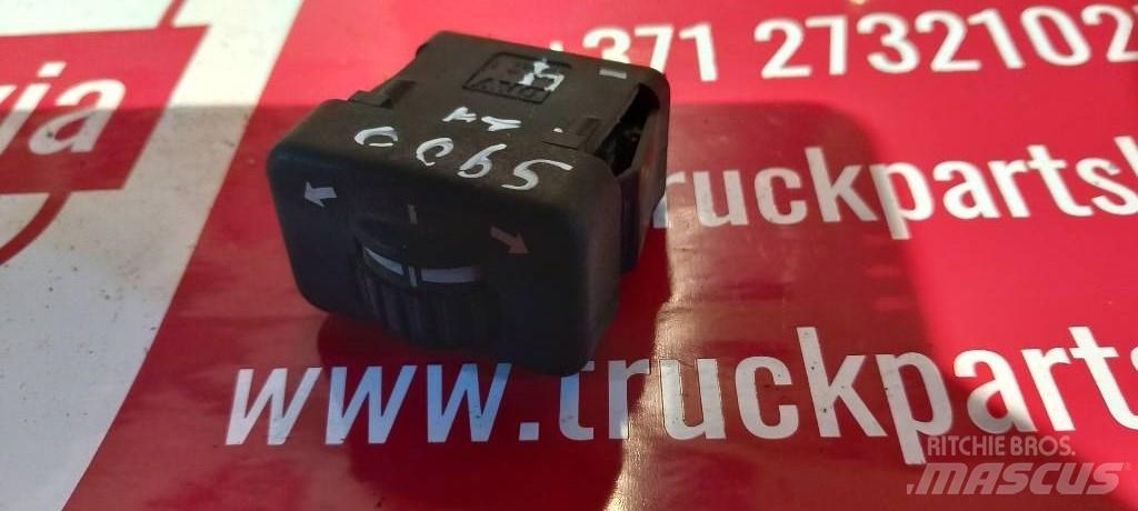 Scania R 420.   1350547 Vezetőfülke és belső tartozékok