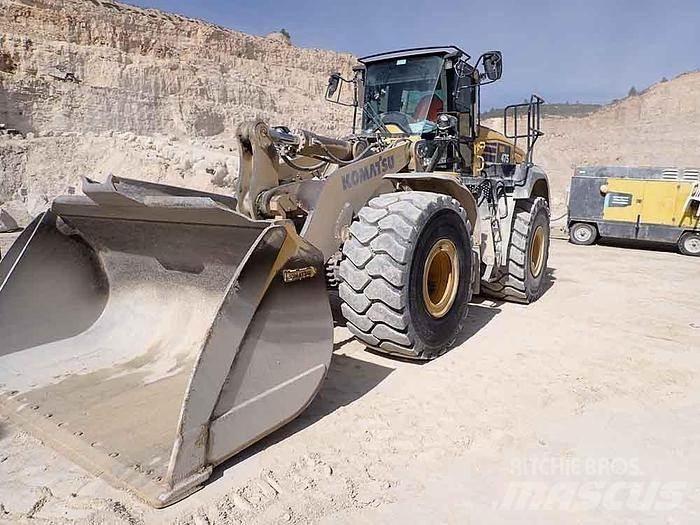 Komatsu WA475-10 Gumikerekes homlokrakodók