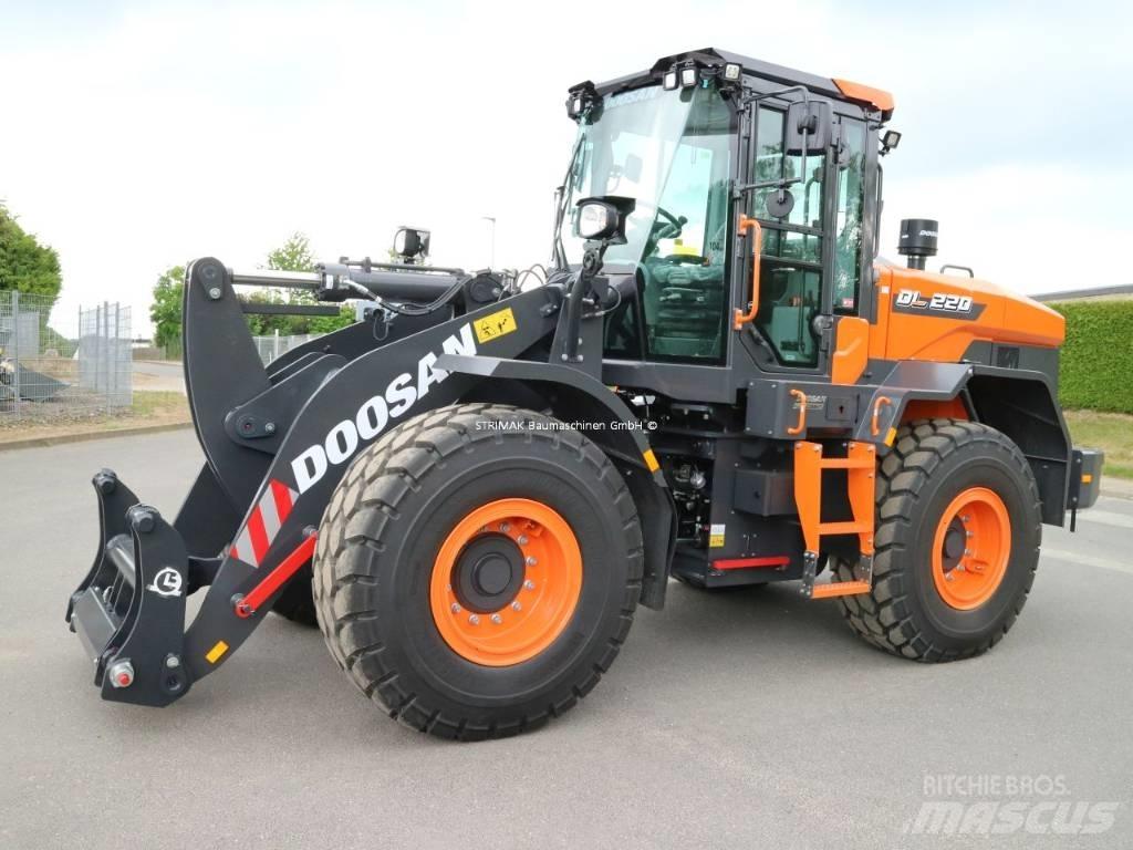Doosan DL 220-7 Gumikerekes homlokrakodók