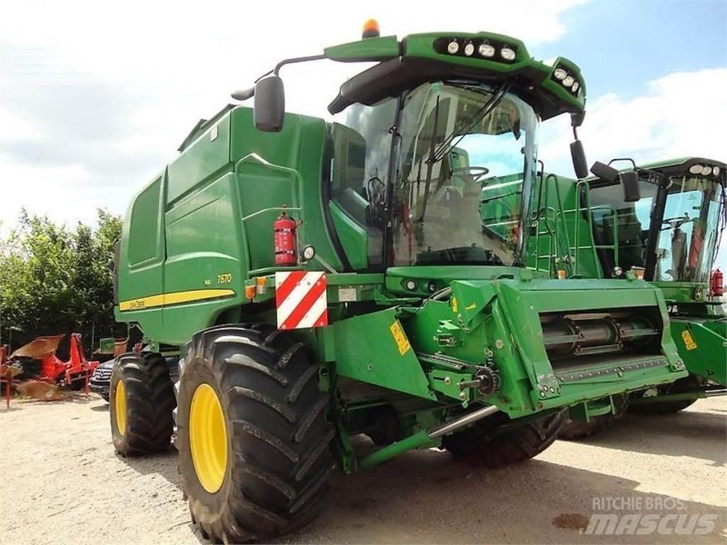 John Deere t670 Kombájnok