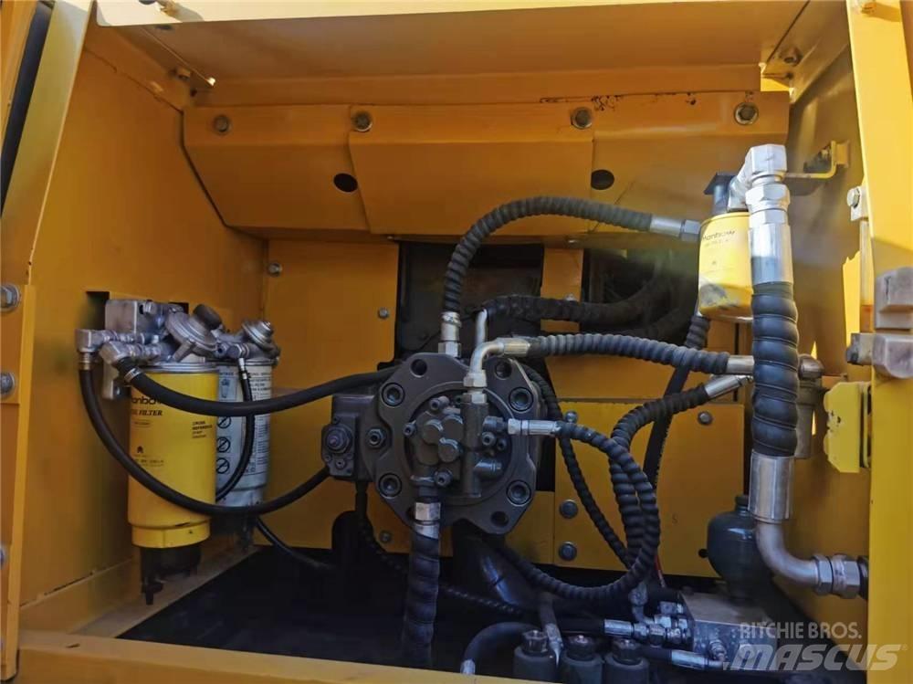 Volvo EC210D Lánctalpas kotrók