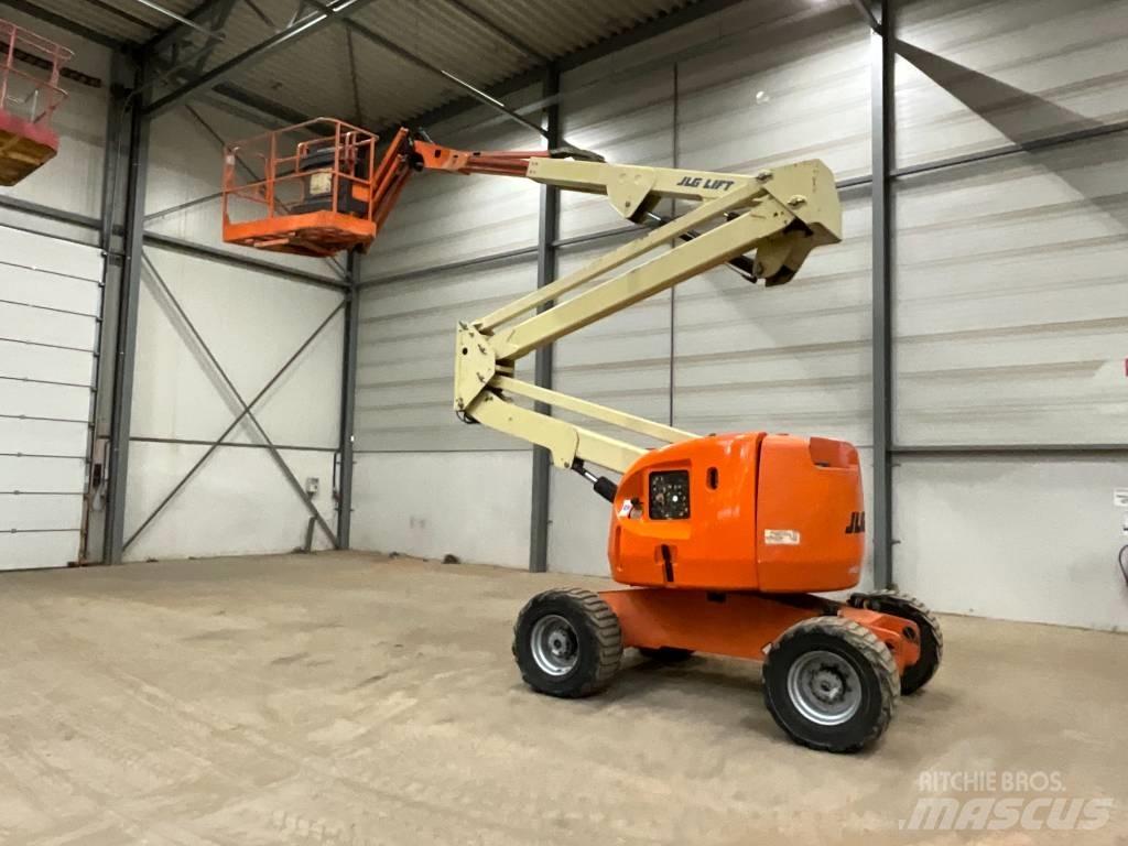 JLG 450 AJ Karos emelők