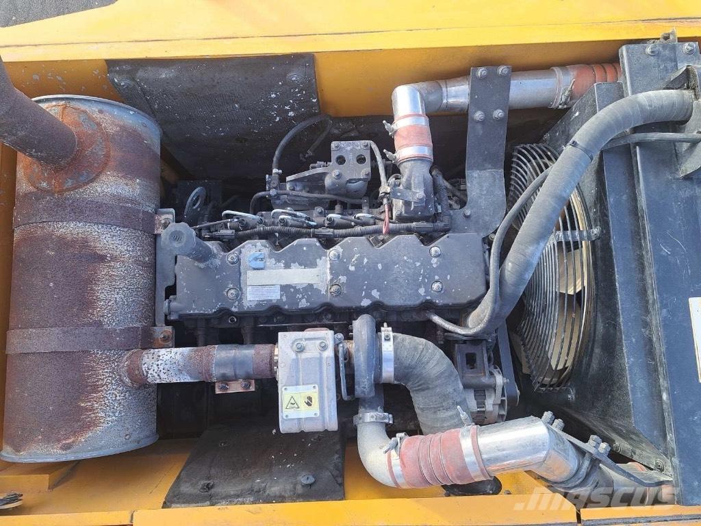 Hyundai R 210 LC 7A Lánctalpas kotrók