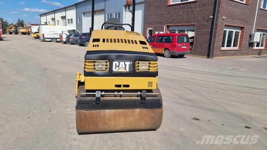 CAT CB 224 C Ikerdobos hengerek