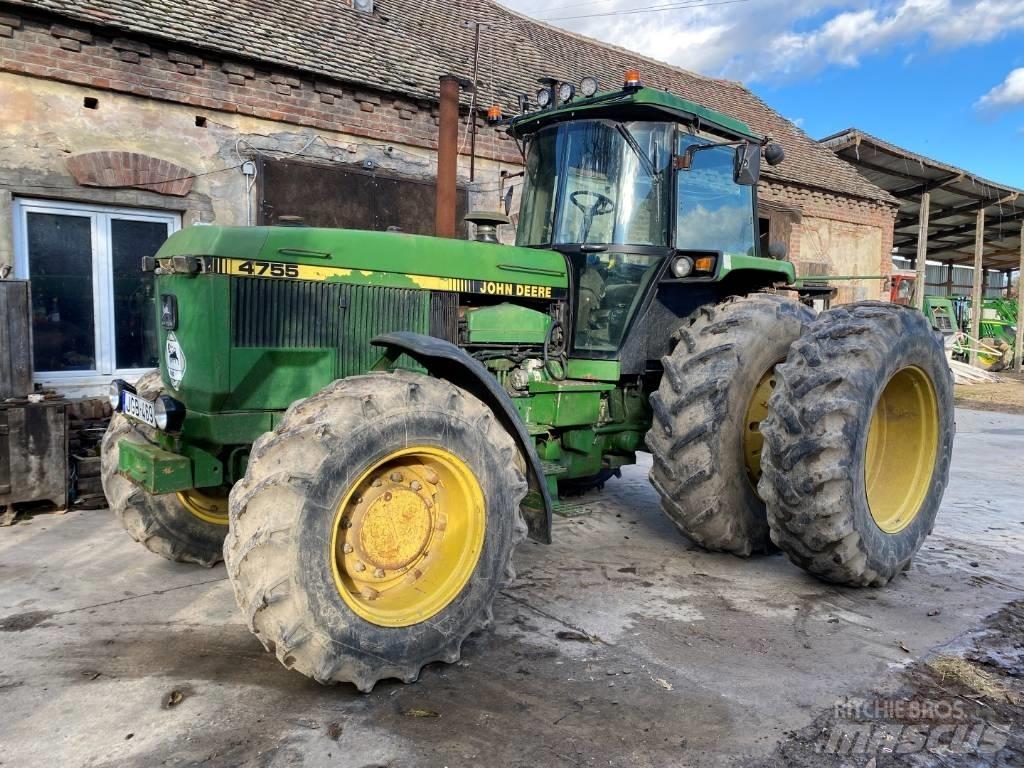 John Deere 4755 Traktorok