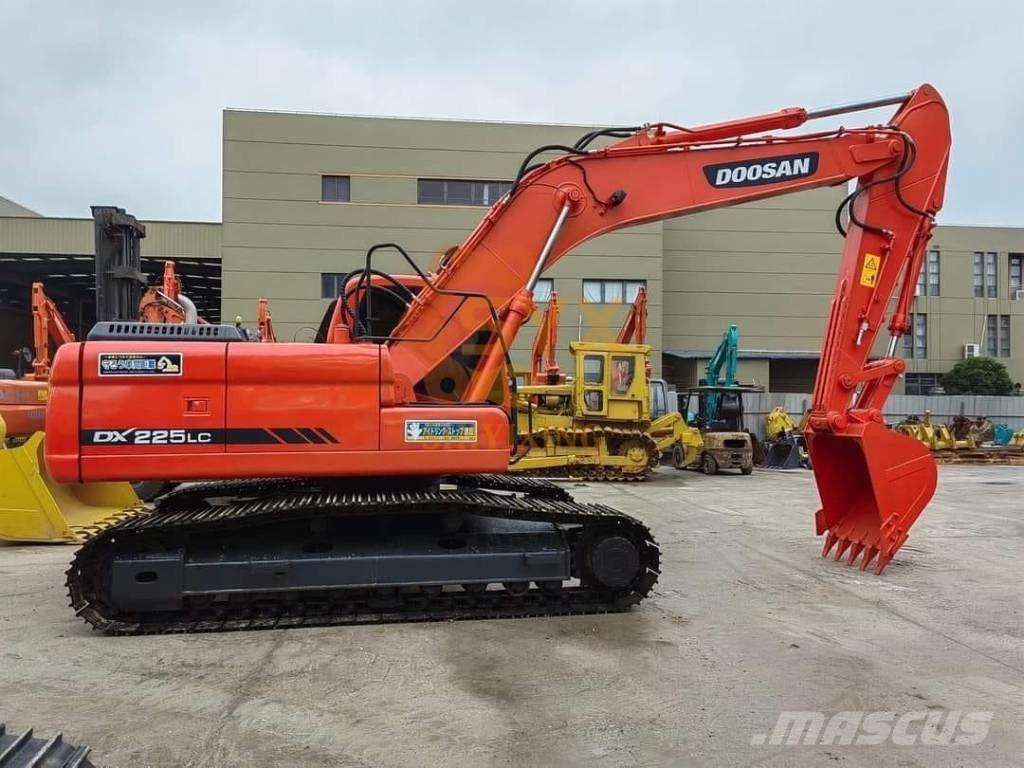 Doosan DX 225 LL Lánctalpas kotrók