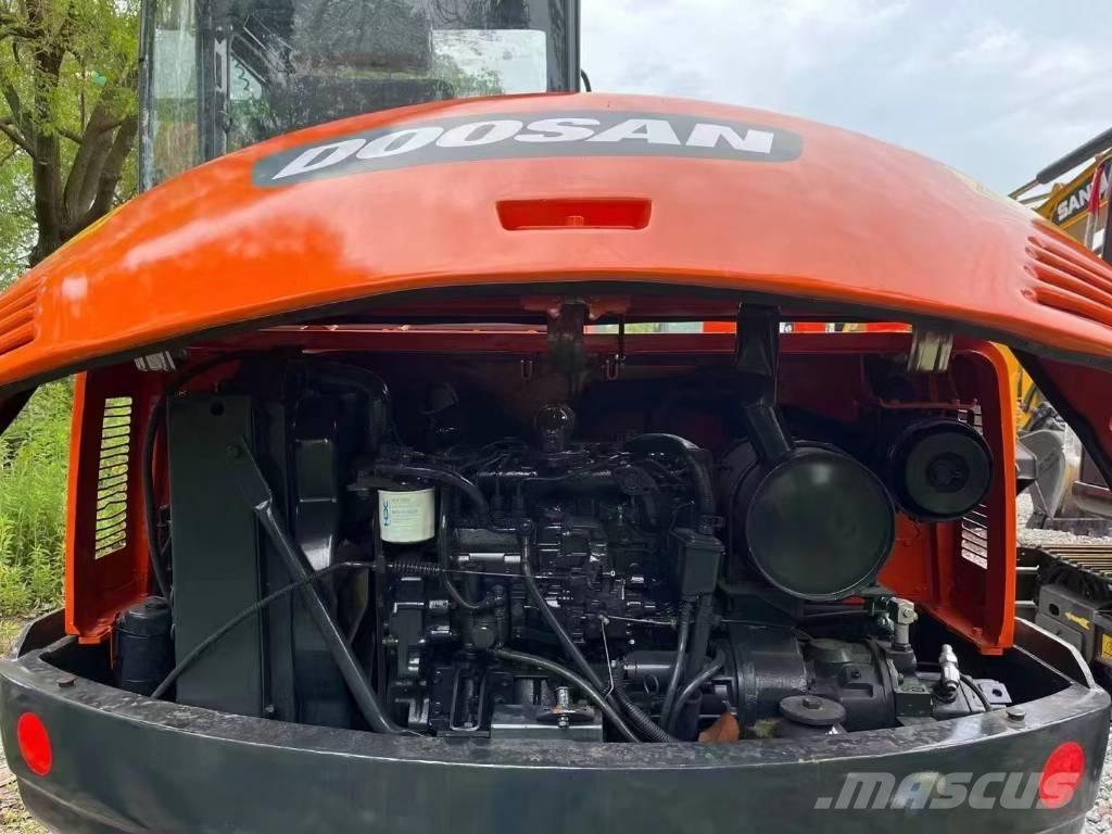Doosan DH 60-7 Mini kotrók < 7t