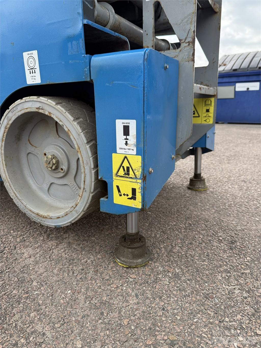 Genie GS3232 Ollós emelők