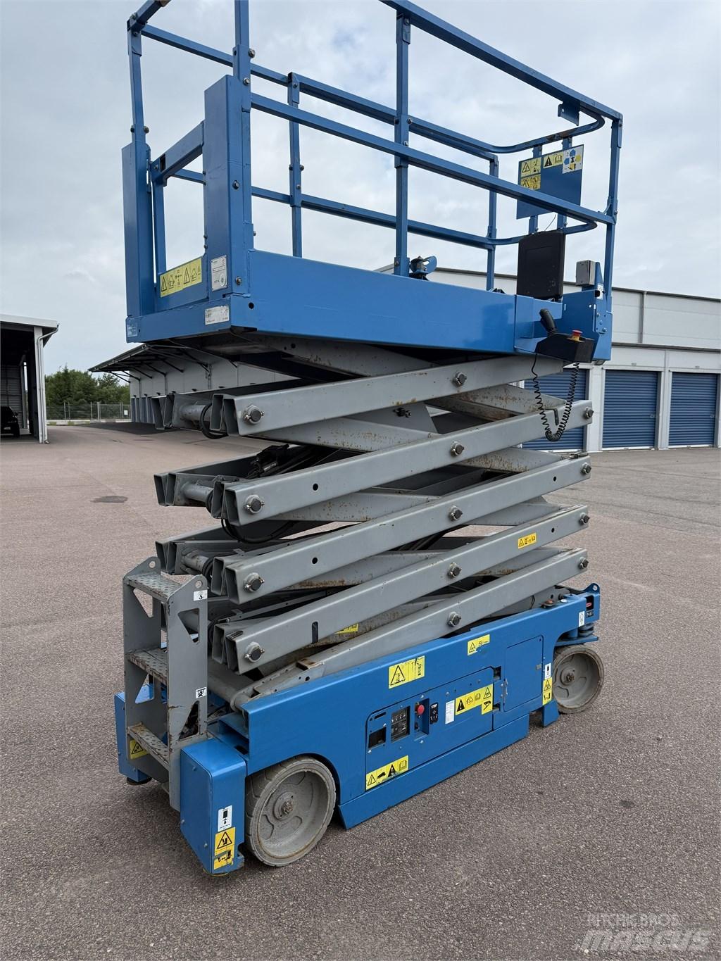 Genie GS3232 Ollós emelők