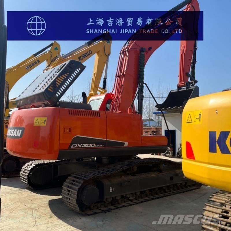Doosan DX 300 Lánctalpas kotrók