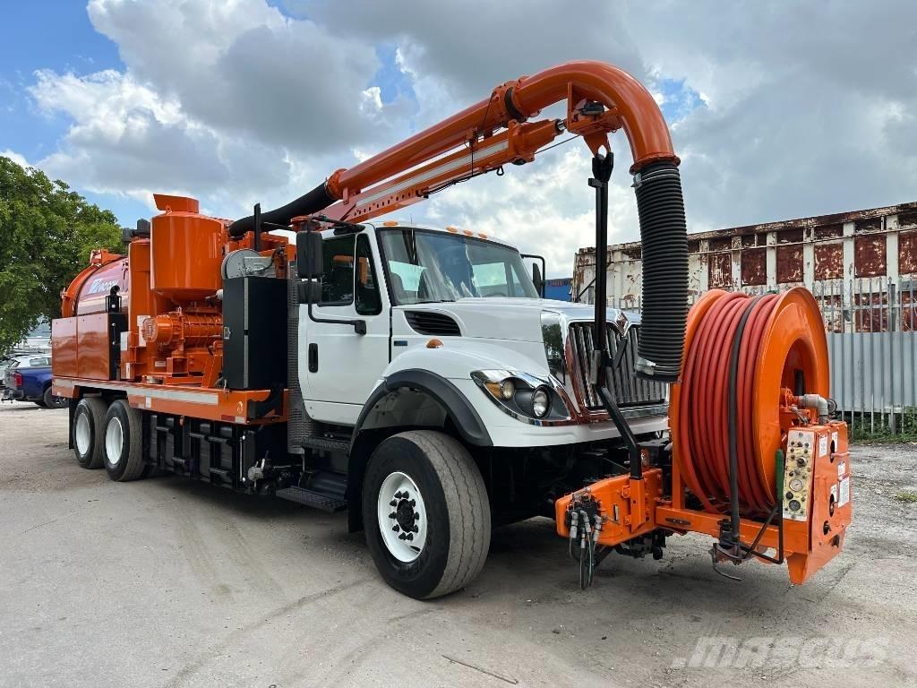International 7400 Vákuum teherautok