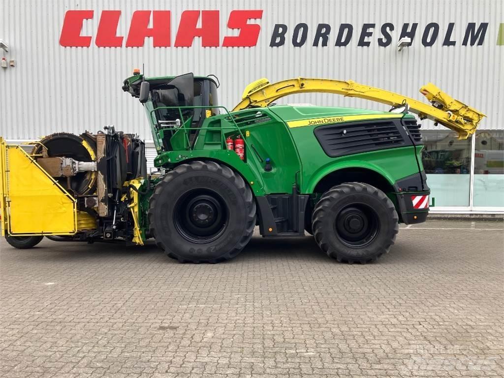 John Deere 9700i Szecskázók