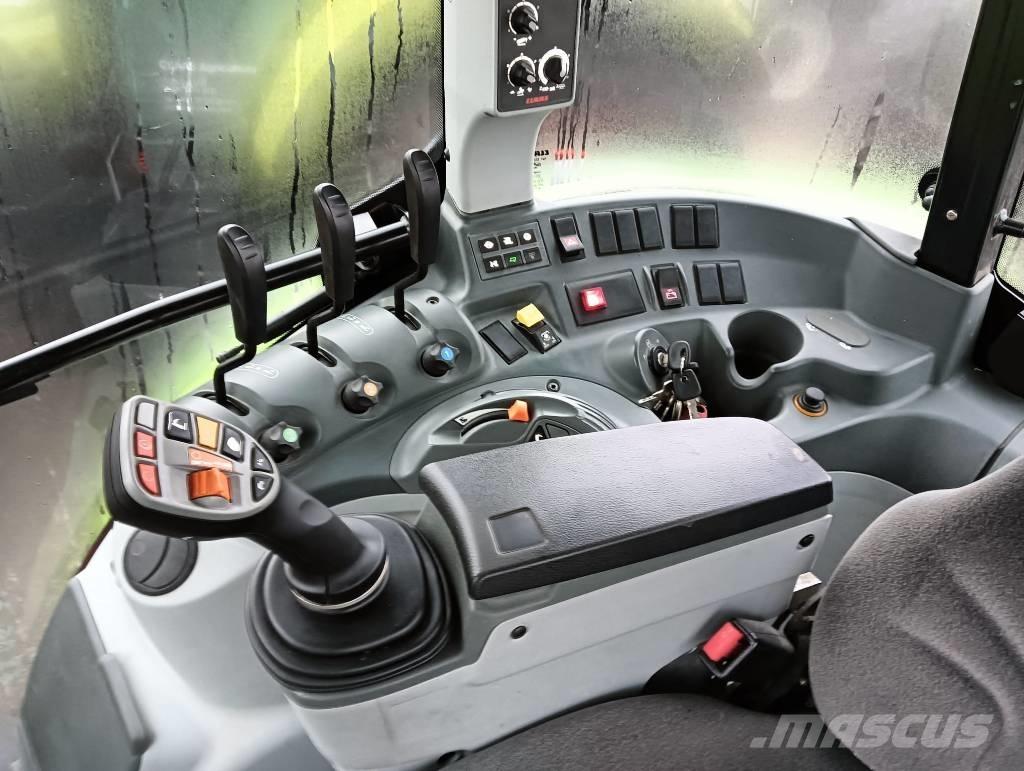 CLAAS Arion 440 Traktorok