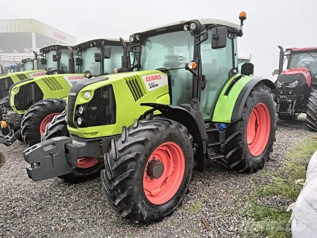 CLAAS Arion 440 Traktorok