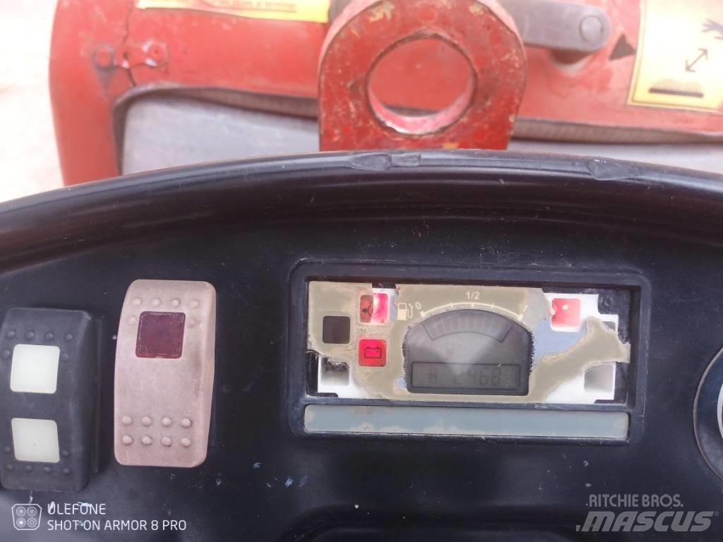 Dynapac CC 800 Ikerdobos hengerek