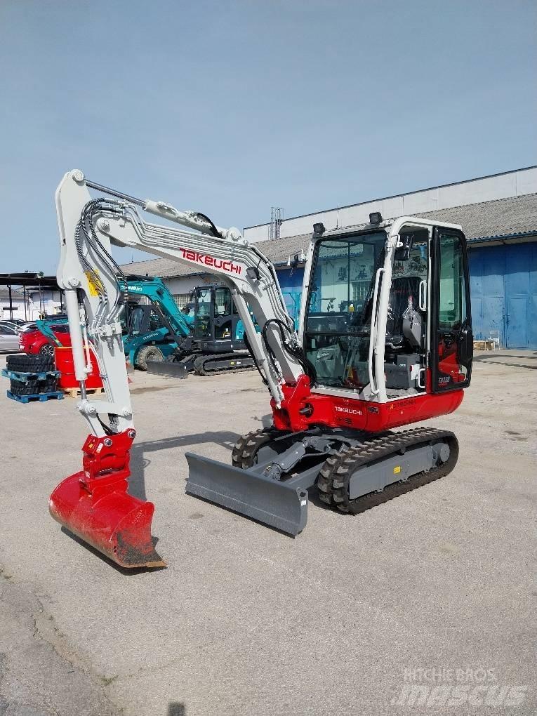 Takeuchi TB230 Mini kotrók < 7t
