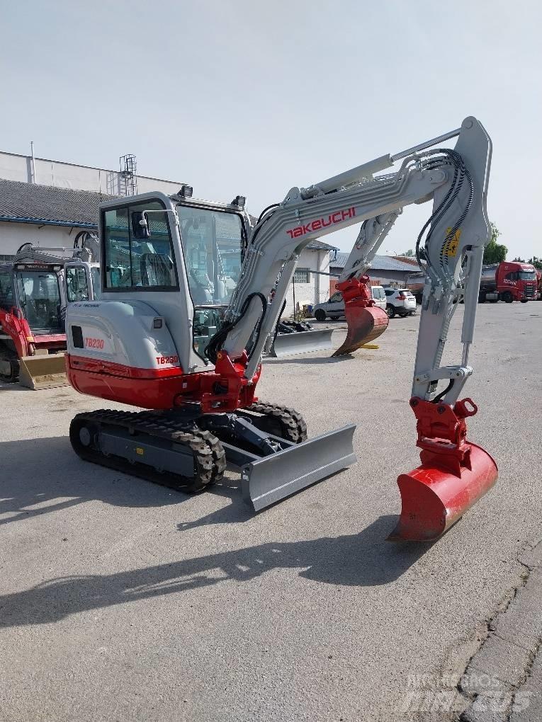 Takeuchi TB230 Mini kotrók < 7t