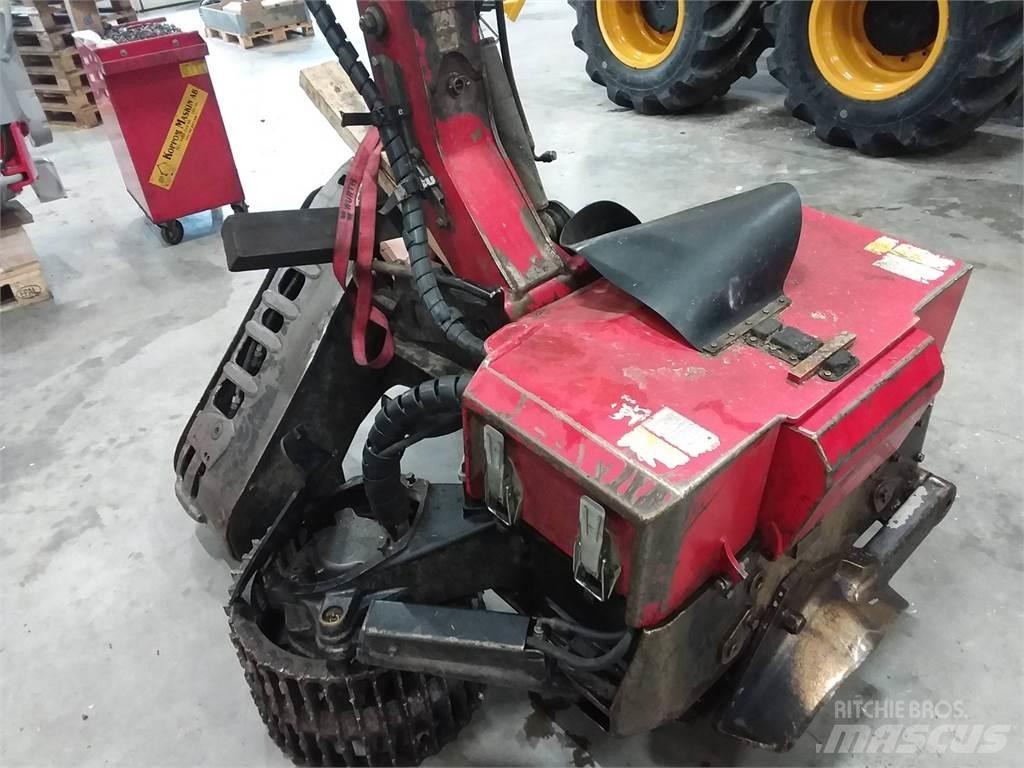 Komatsu S132 Betakarító fejek