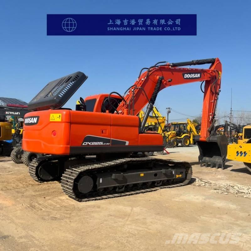 Doosan DX 225 Lánctalpas kotrók