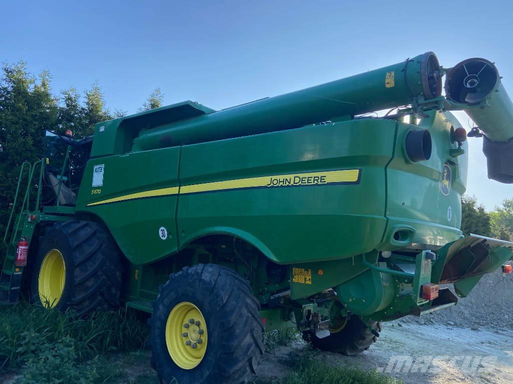 John Deere S 670 i Kombájnok