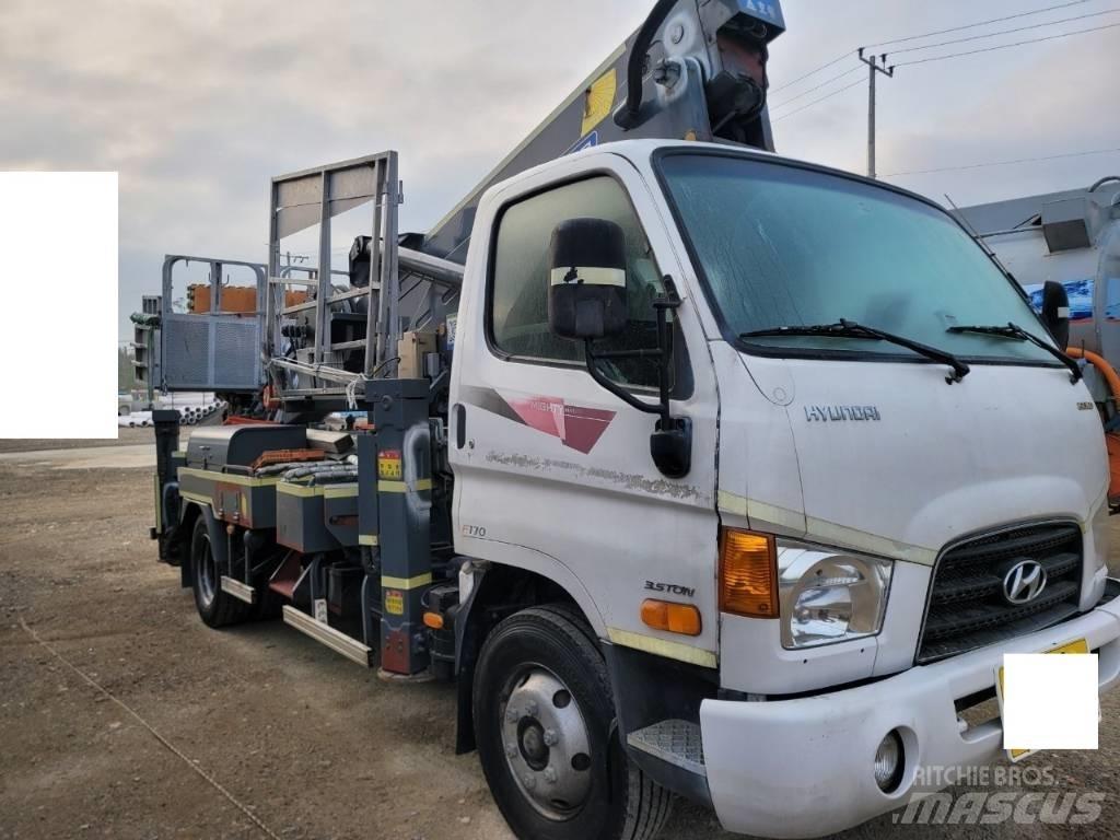 Horyong SKY 2804N Teherautóra szerelt emelők és állványok