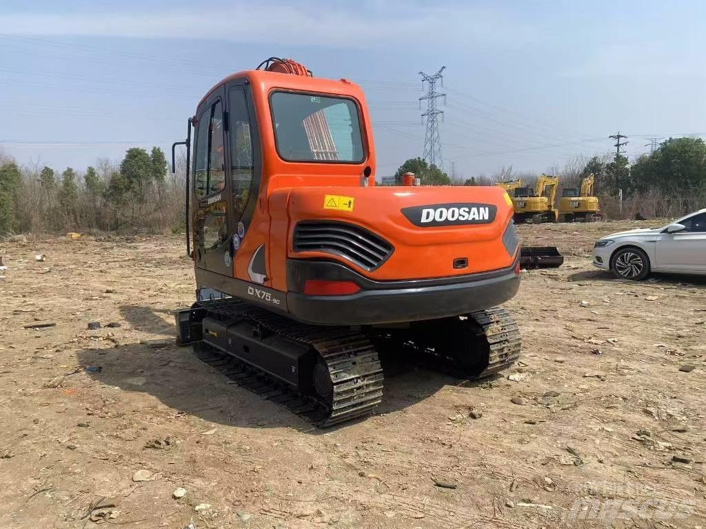 Doosan DH 60 Mini kotrók < 7t