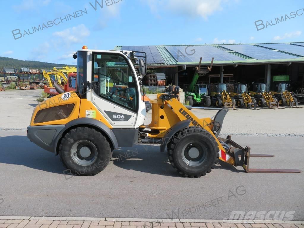 Liebherr 506 Gumikerekes homlokrakodók