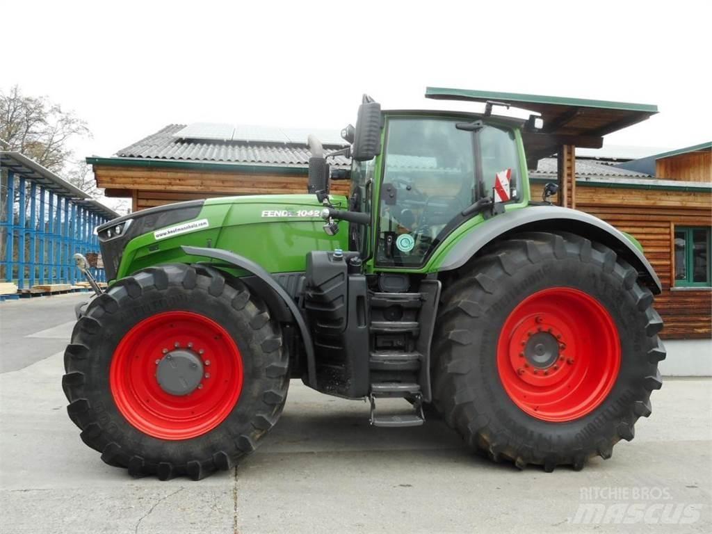 Fendt 1042 vario Traktorok