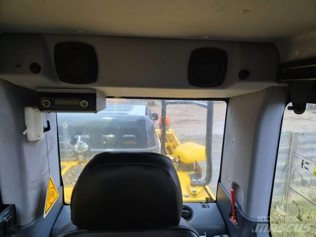 Komatsu PC210 LC-11 Lánctalpas kotrók