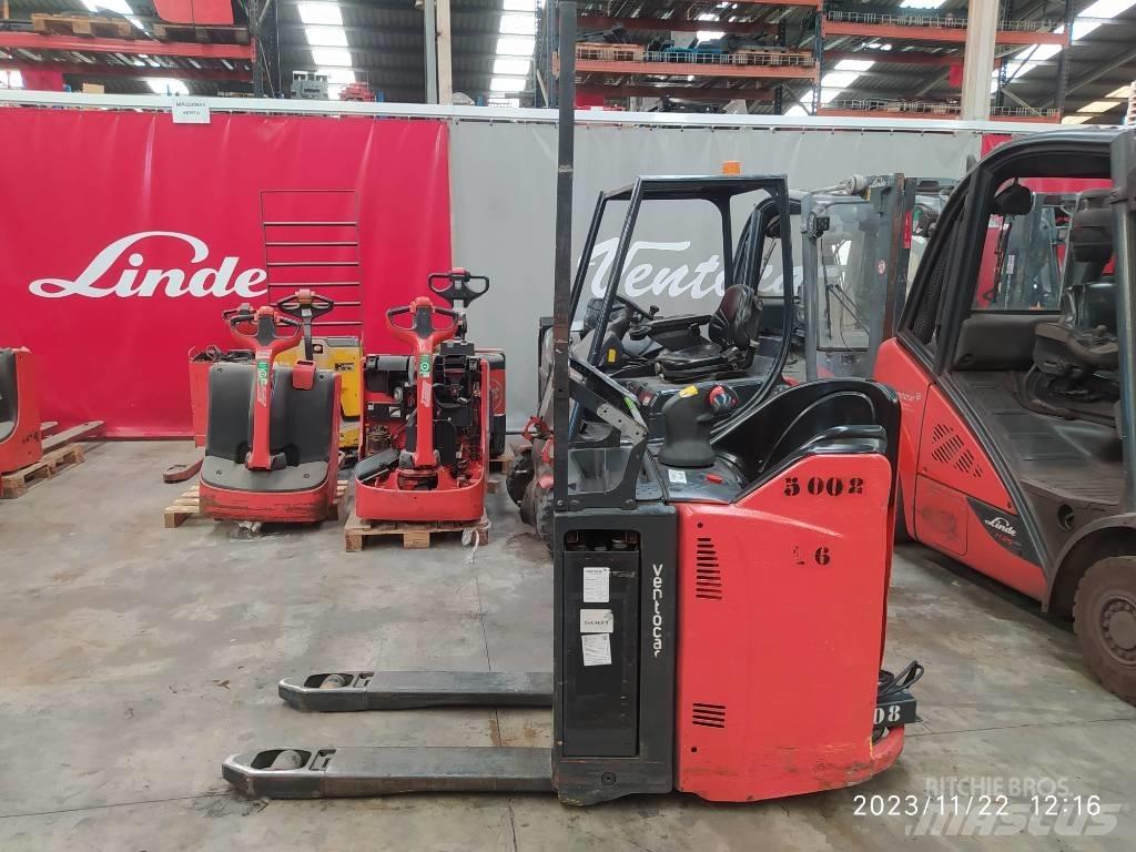 Linde T20 SP Vezetőállásos alacsony emelőkocsi