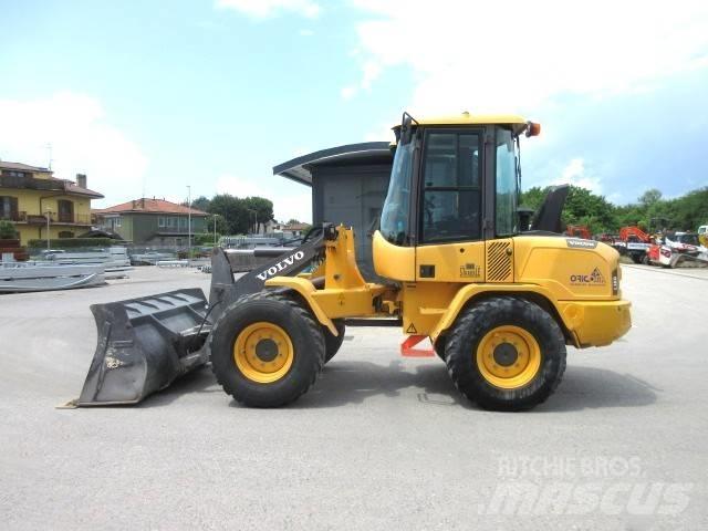 Volvo L30 GS Gumikerekes homlokrakodók