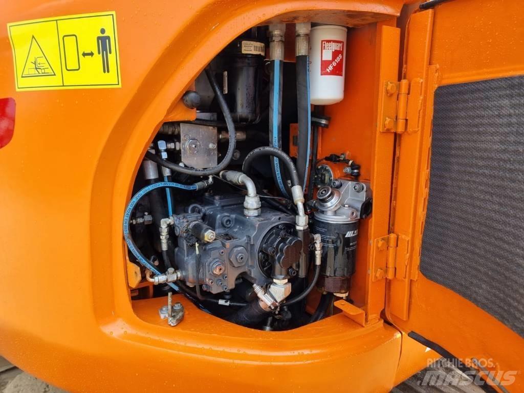 Doosan DX 140 LC-3 Lánctalpas kotrók