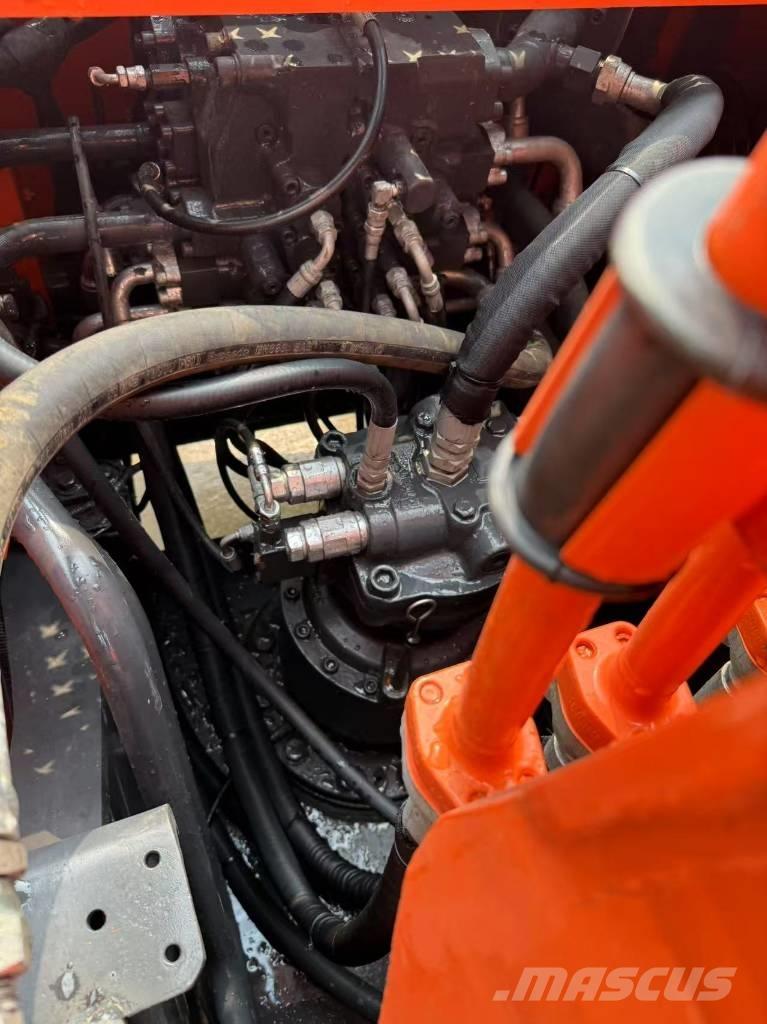 Doosan DX 225 LCA Lánctalpas kotrók
