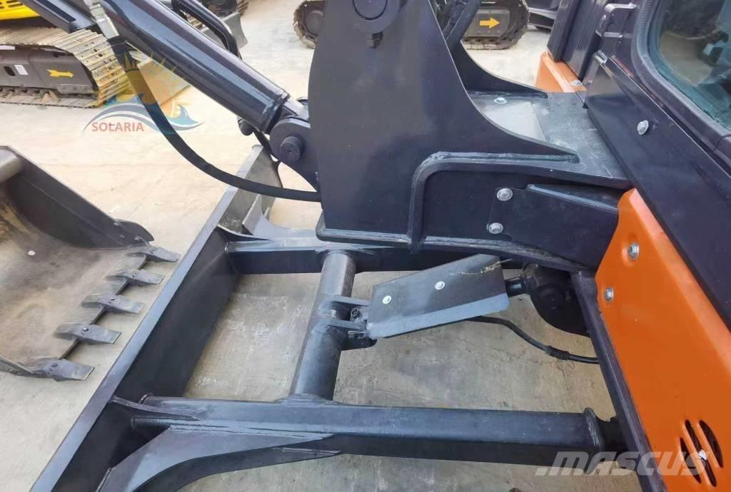 Hitachi ZX55USR Mini kotrók < 7t