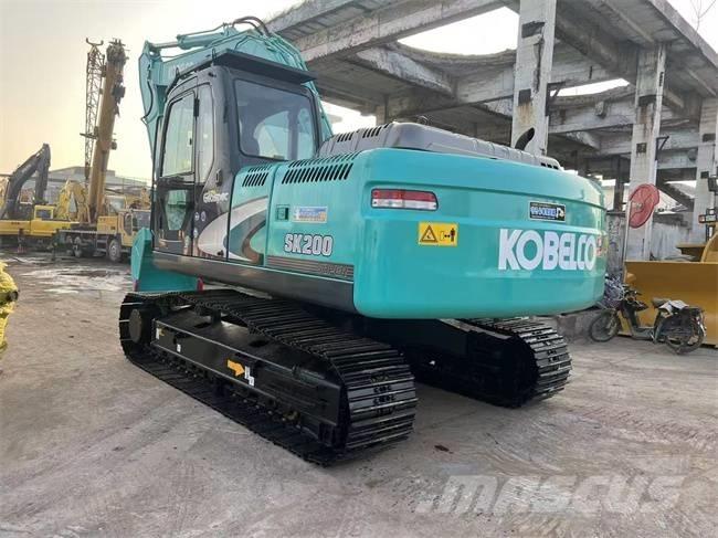 Kobelco SK 200 Lánctalpas kotrók