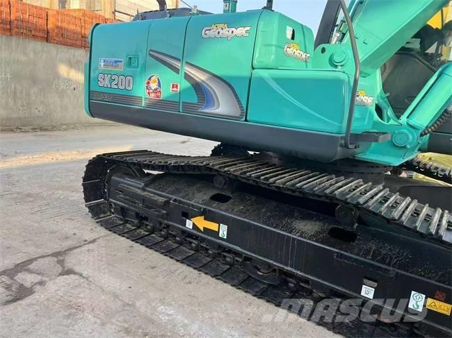 Kobelco SK 200 Lánctalpas kotrók